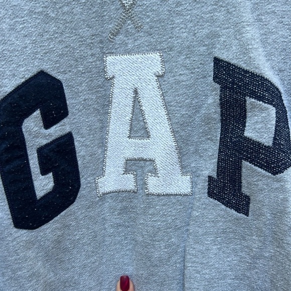 GAP Classic Crewneck Logo Sweatshirt in gray with blue and white letters, Large - Picture 2 of 11